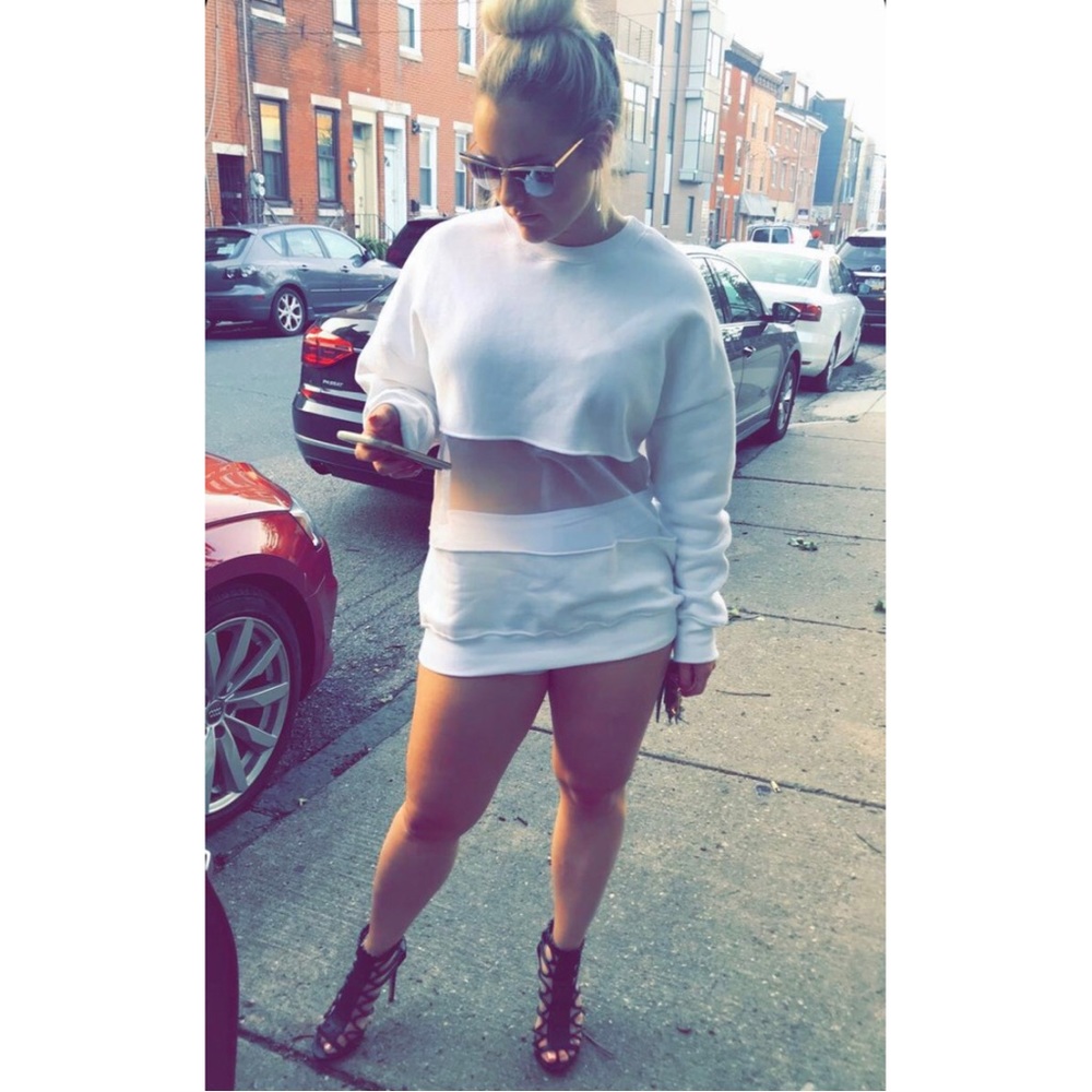 Good American Crew Neck Sweatshirt with Sheer Mid